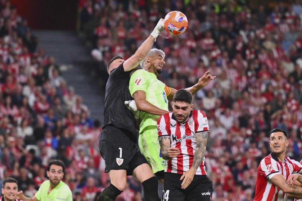 Shams：国王对全队范围内的交易讨论保持开放态度